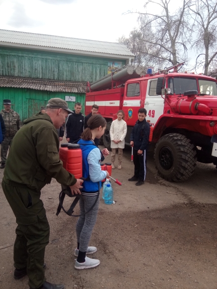 Профилактическая акция «Молодежь Прибайкалья против пожаров» прошла 13 мая 2022 года в Качуге