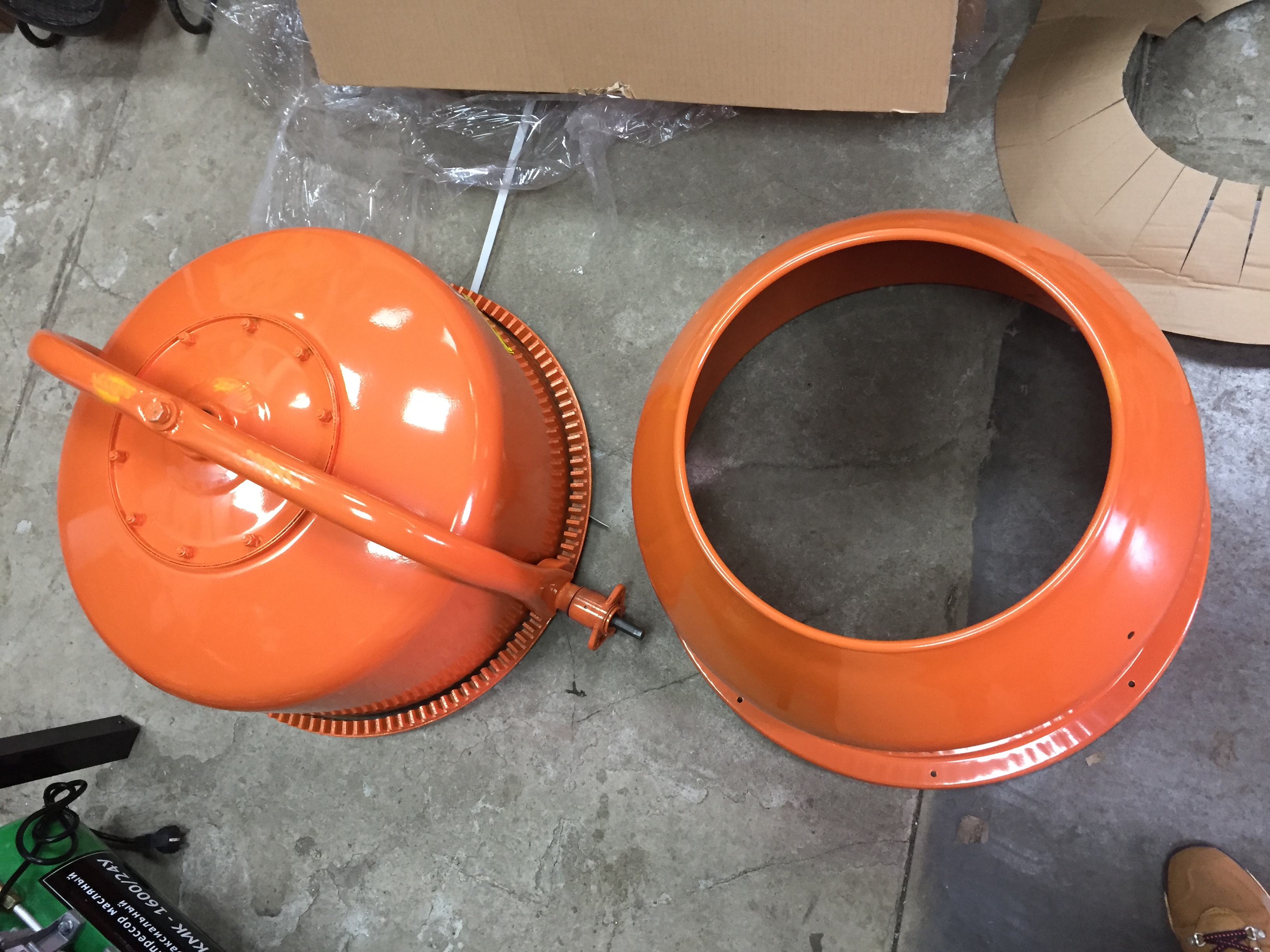 Бетоносмеситель бсг 1000. Кожух привода бетономешалки. Бетоносмеситель нсм 225. Бетоносмеситель прораб 120. Приспособа для бетономешалки.