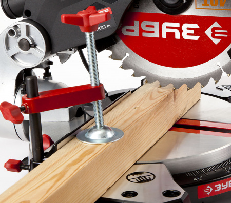 Пила торцовочная комбинированная Зубр Мастер ЗПТК-305-1900