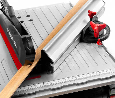 Пила торцовочная комбинированная Зубр Мастер ЗПТК-305-1900