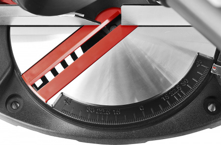 Пила торцовочная Зубр Мастер ЗПТ-190-1100 Л