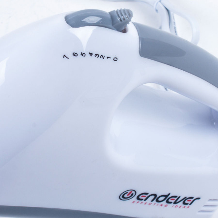 Миксер ручной Endever Skyline SM-01 белый