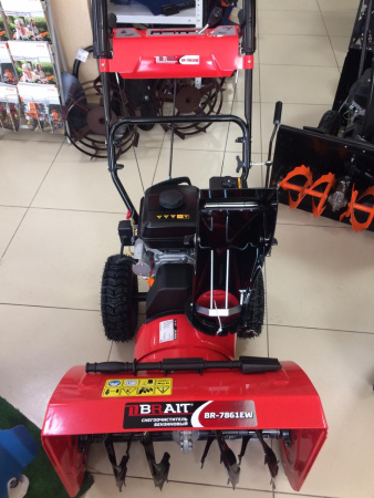 Снегоуборщик Brait BR-7861EW бензиновый (7.8л.с.WEIMA; ширина 610 выс.533, электрост. колеса 13*4,10-6)