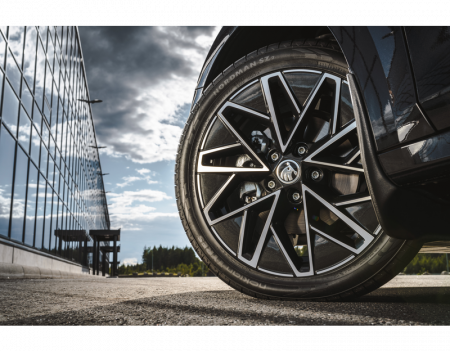 Шина Nokian Nordman SZ2 225/45R17 94W T431726 XL