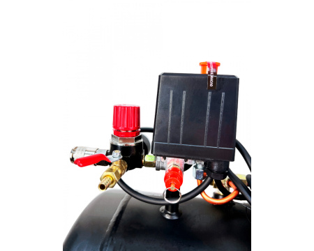 Компрессор воздушный прямой Brait  КМ-1500/42