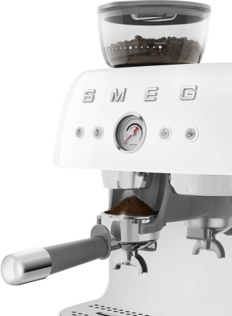 Кофемашина-эспрессо Smeg EGF03WHEU