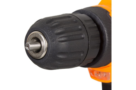 Дрель-шуруповерт аккумуляторная Вихрь ДА-12Л-2КН с набором инструментов