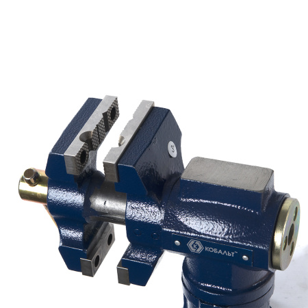 Тиски слесарные поворотные Кобальт 63 мм, захват 58 мм