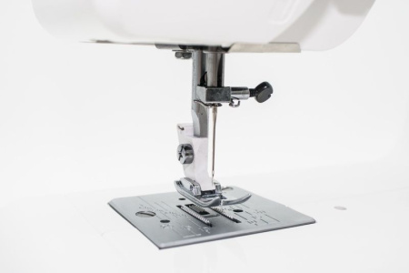 Швейная машина Janome S-17