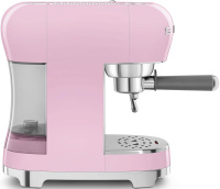 Кофемашина-эспрессо Smeg ECF02PKEU