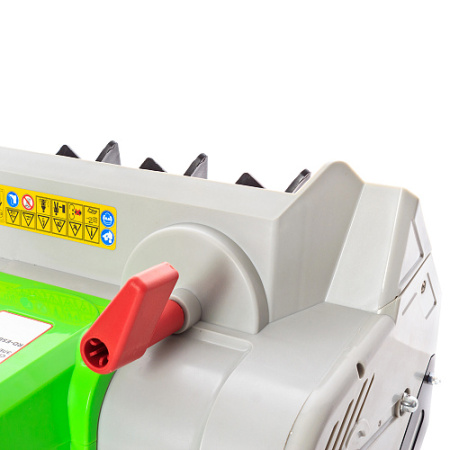 Снегоуборщик электрический RedVerg RD-ESB35/1600 (1600Вт,ковш 35x20см,выброс 9м) 7.5кг