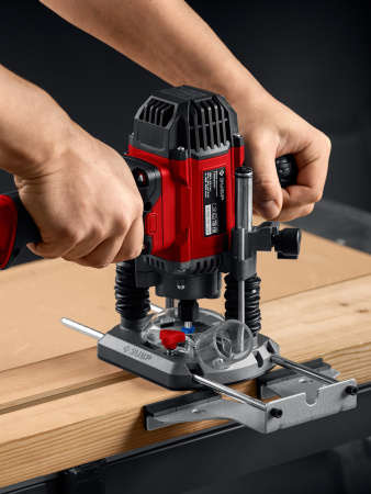 Фрезер универсальный Зубр ФМР-1250 (1200 Вт, 50 мм)