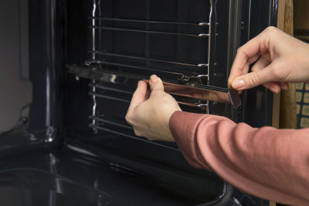 Духовой шкаф Gorenje BO6737E01TNBG