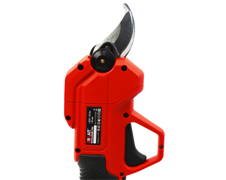 Секатор аккумуляторный Brait BCP30-2DUBL PRO (20В,1х2Ah, диаметр реза 30мм б/щ), кейс