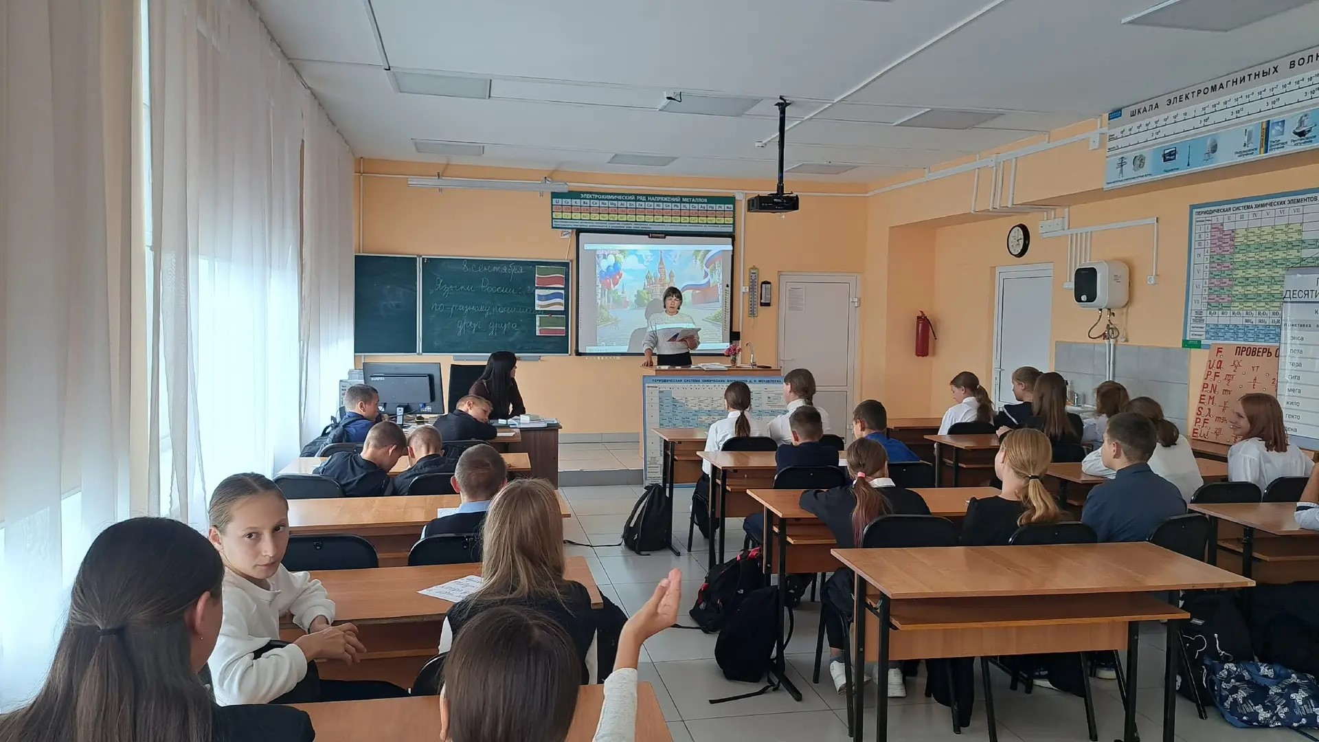 «День языков народов России» прошёл в селе Гадалей — и это было по-настоящему ярко! «День языков народов России» прошёл в селе Гадалей — и это было по-настоящему ярко!