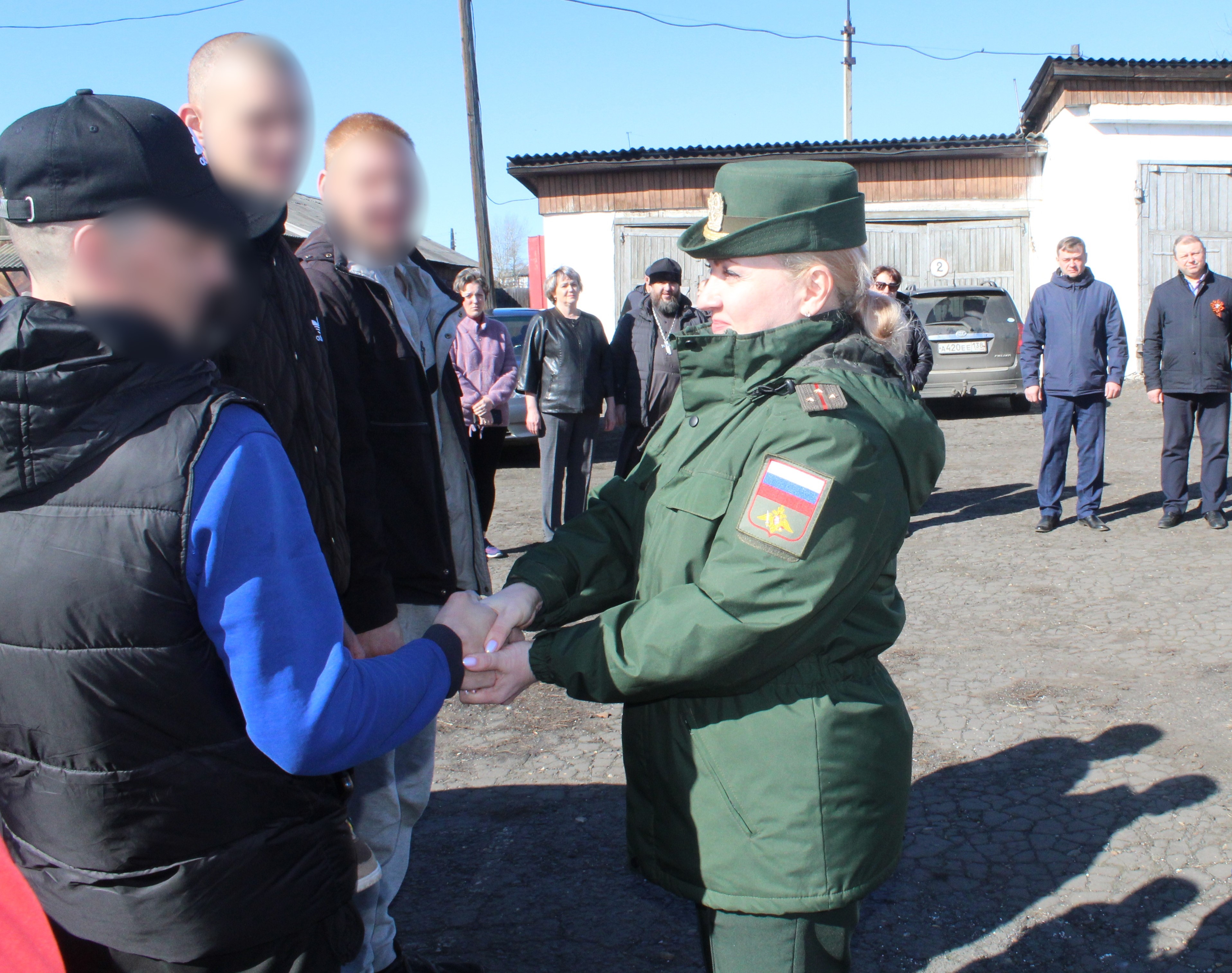Добровольцы из Тулунского района и города Тулуна отправились защищать нашу страну