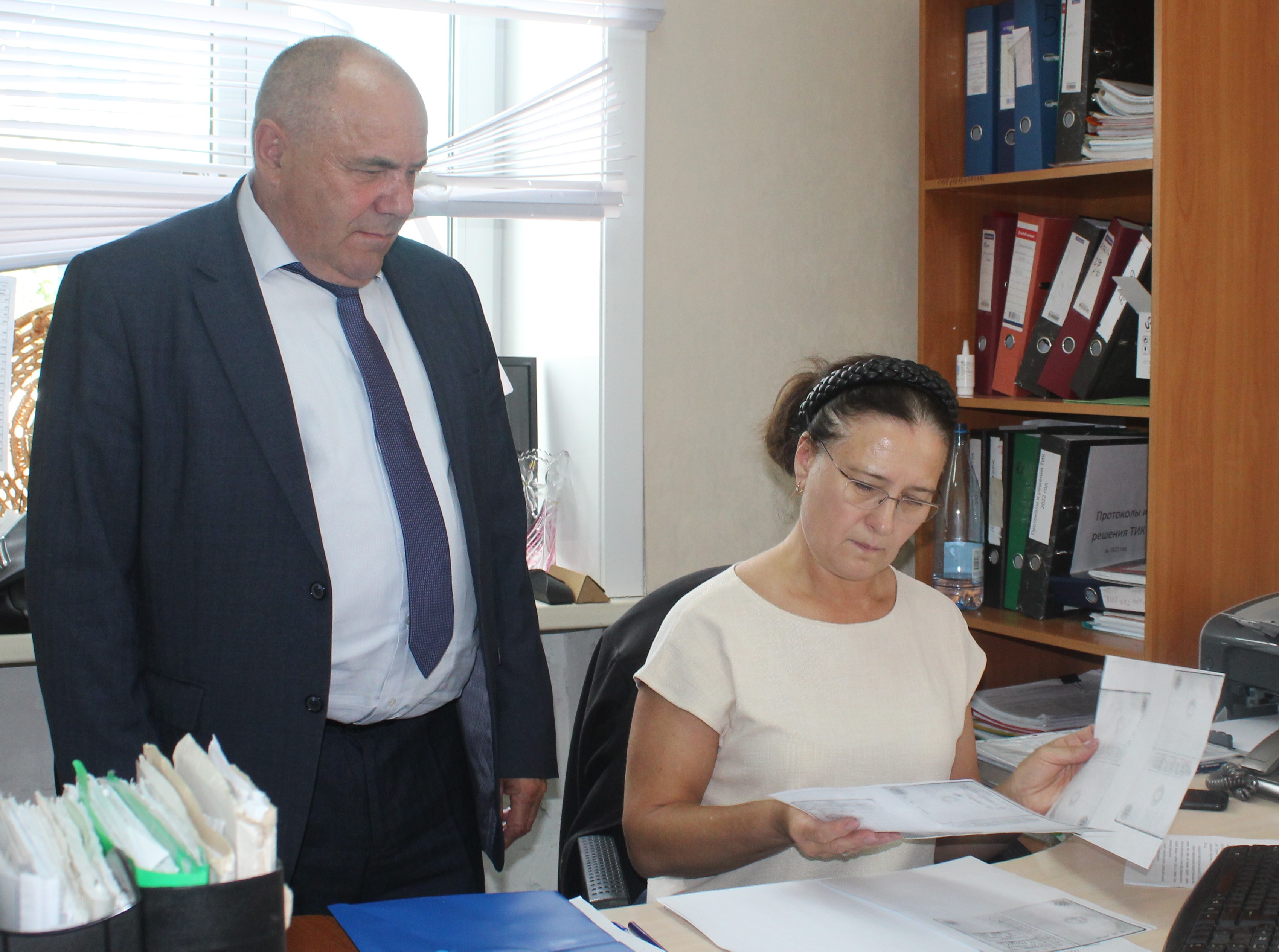 Михаил Иванович Гильдебрант подал документы в Тулунскую районную территориальную избирательную комиссию