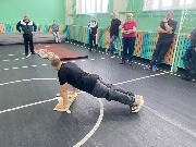 Сгибание и разгибание рук в упоре лежа