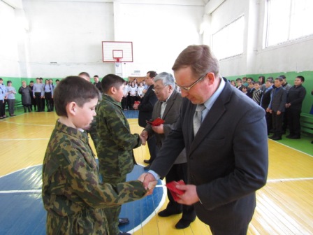 В МБОУ «Ново – Идинская СОШ» открылся  военно-спортивный клуб «Юность»  