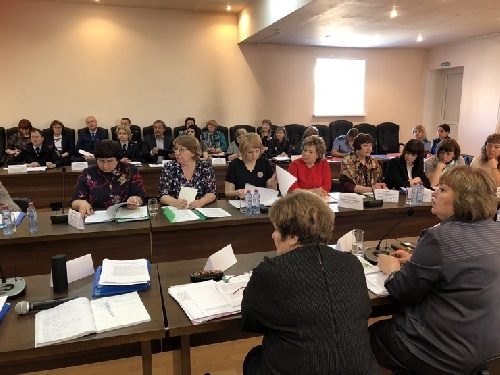 Состоялось выездное заседание Координационного совета при Губернаторе Иркутской области  по реализации Концепции семейной политики на период до 2025 года