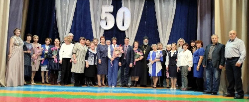 8 ноября в МОУ «Новоилимская СОШ им. Н.И. Черных» прошел замечательный праздник – ЮБИЛЕЙ – «50 лучших школьных лет».