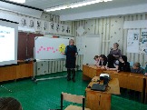 Ведущая Климентьева И.А. проводит  блиц -  опрос Какие привычки в жизни важнее