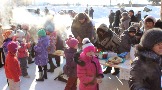 Самовар парит, блинок в рот летит. Коллективы муниципальных предприятий подготовили для односельчан масленичные угощения