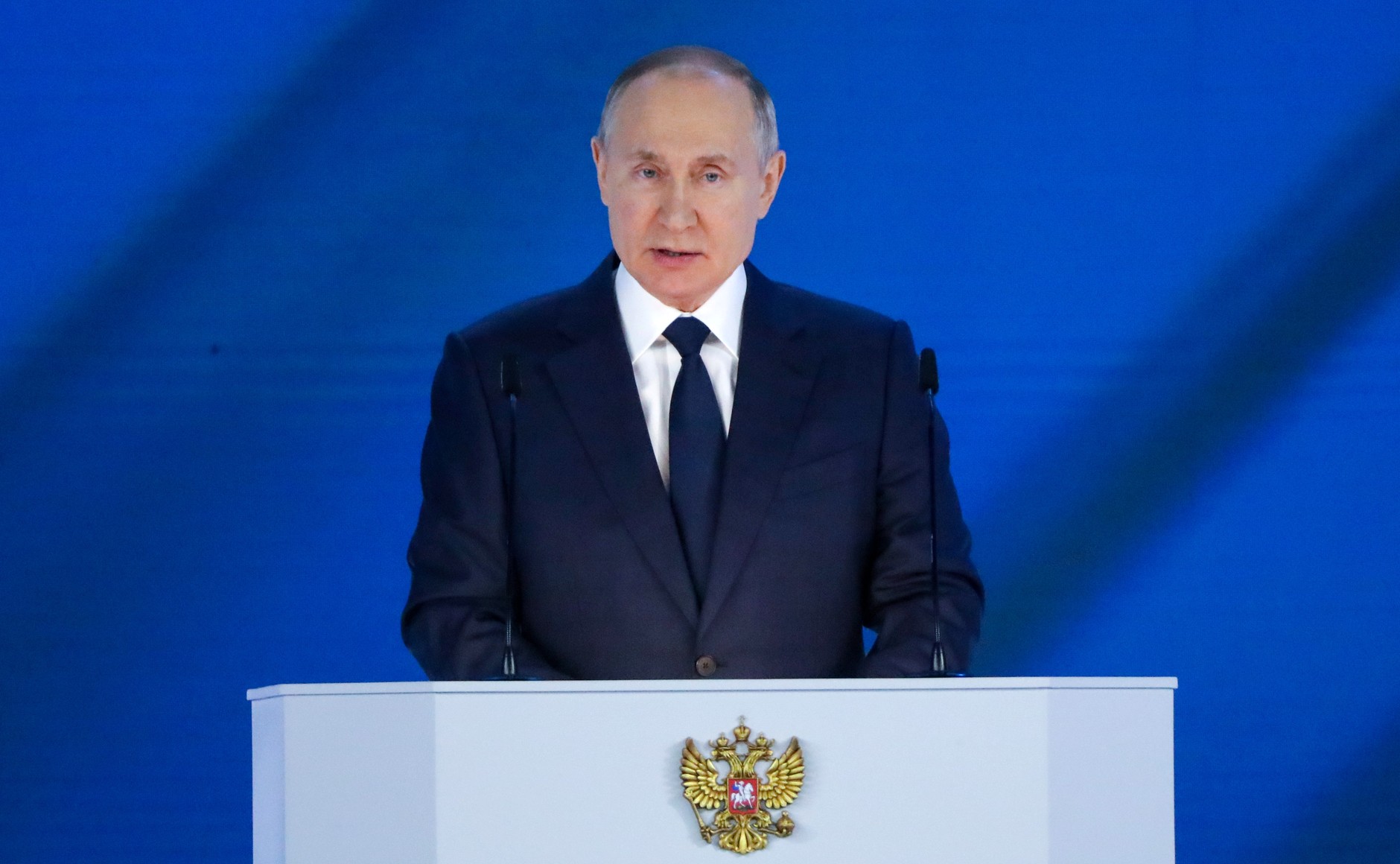 Владимир Путин предложил продлить до конца года действие программы, компенсирующей гражданам 20% затрат на турпоездки по России