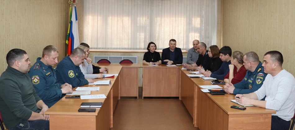 Округ готовится к сезонам лесных пожаров и прохождения паводка