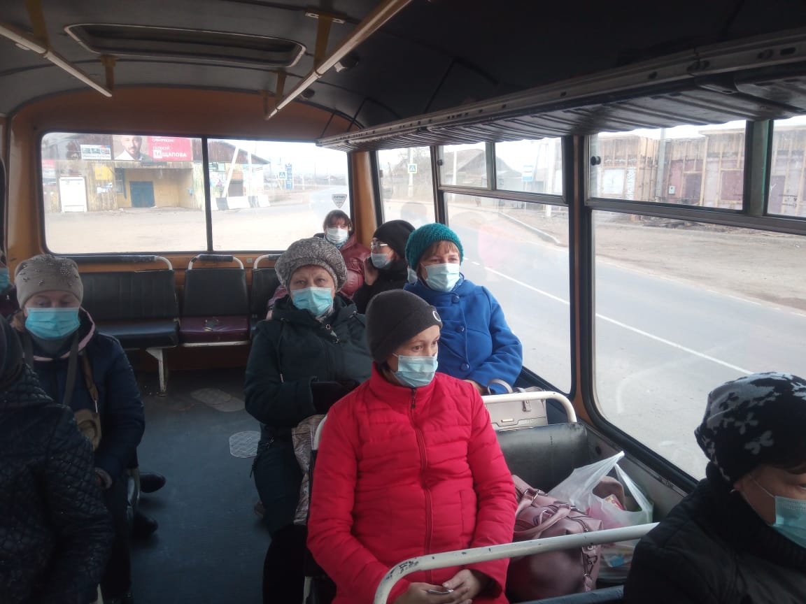 Проверочные мероприятия по соблюдению требований, направленных на сдерживание распространения COVID-19 в Качугском районе начались с проверки общественного транспорта