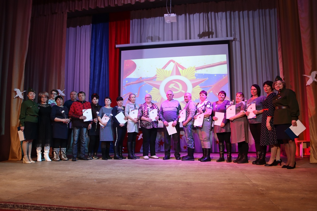 Родителям мобилизованных и добровольцев вручили благодарности губернатора Иркутской области Игоря Кобзева