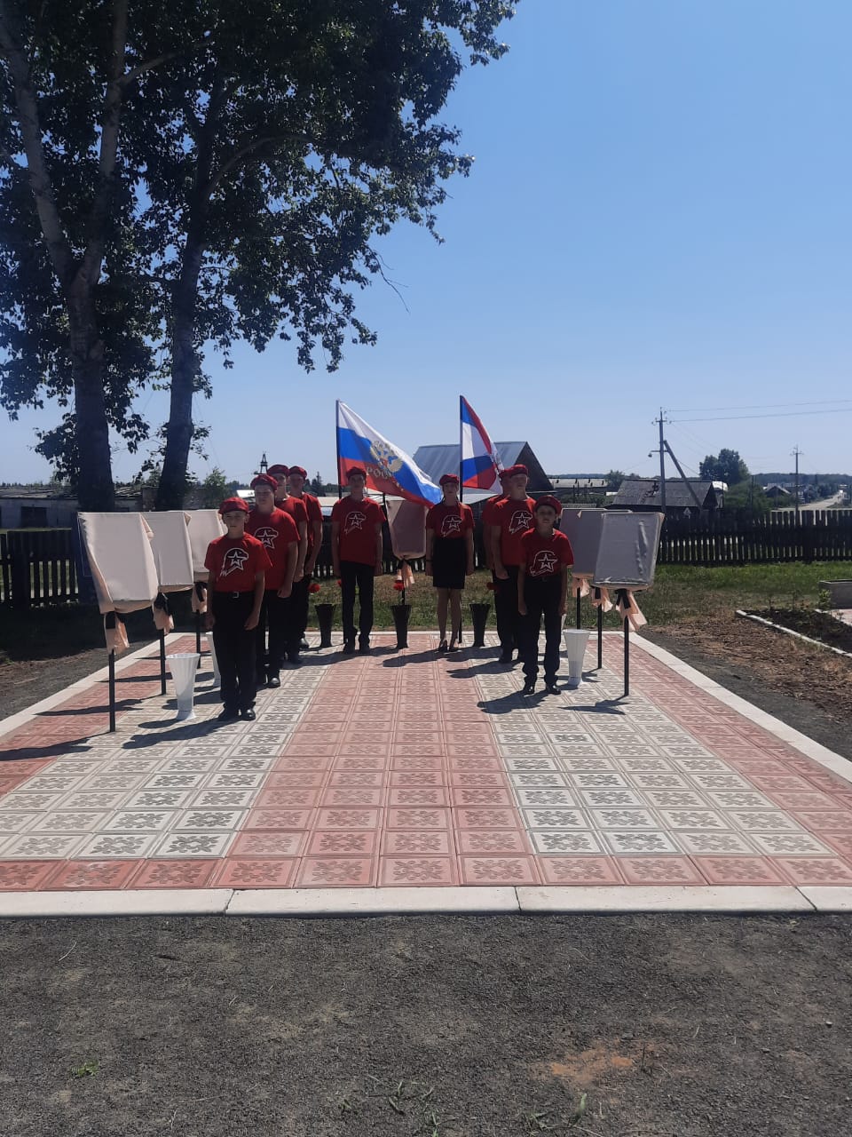 Герои в нашей памяти!