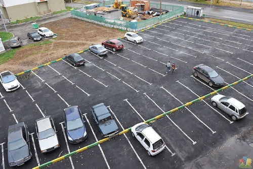 Где планируются парковки?