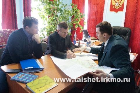 Мэр района Александр Величко с рабочим визитом посетил северные муниципальные образования