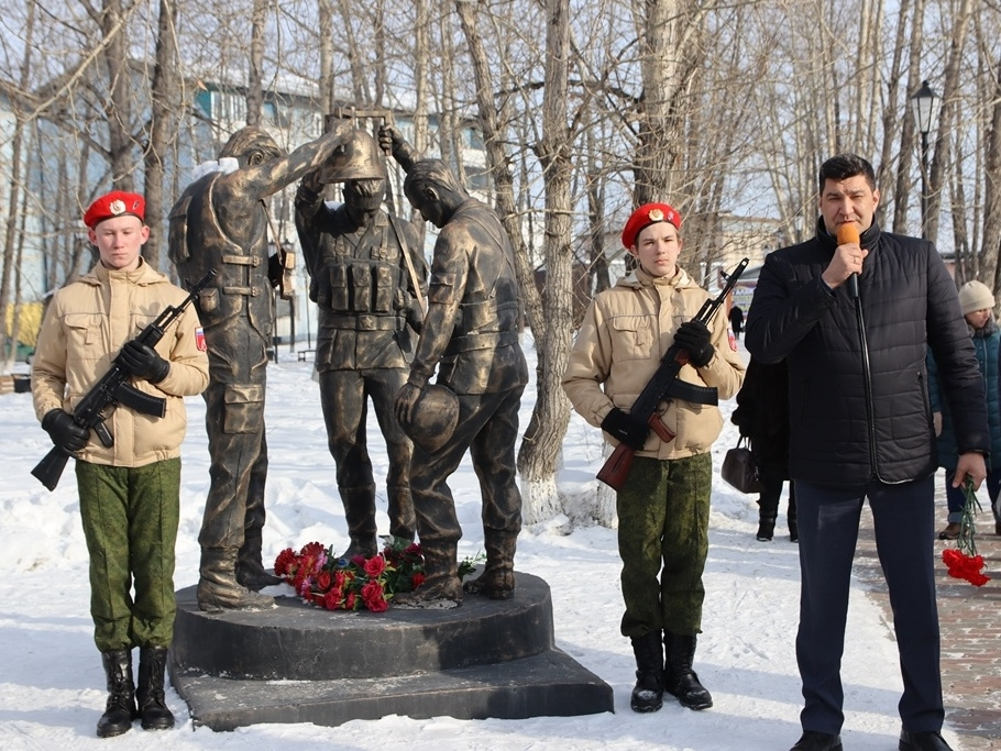 В Михайловке прошли мероприятия, посвященные Дню памяти о россиянах, исполнявших служебный долг за пределами Отечества.