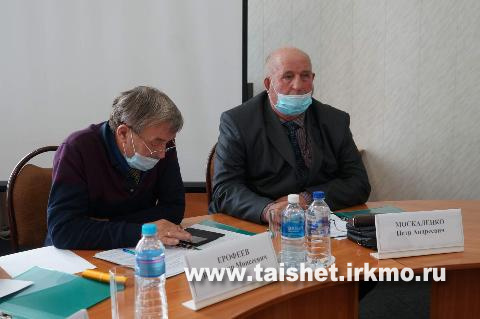 Дума Тайшетского района утвердила составы постоянных депутатских комитетов и выбрала заместителя председателя