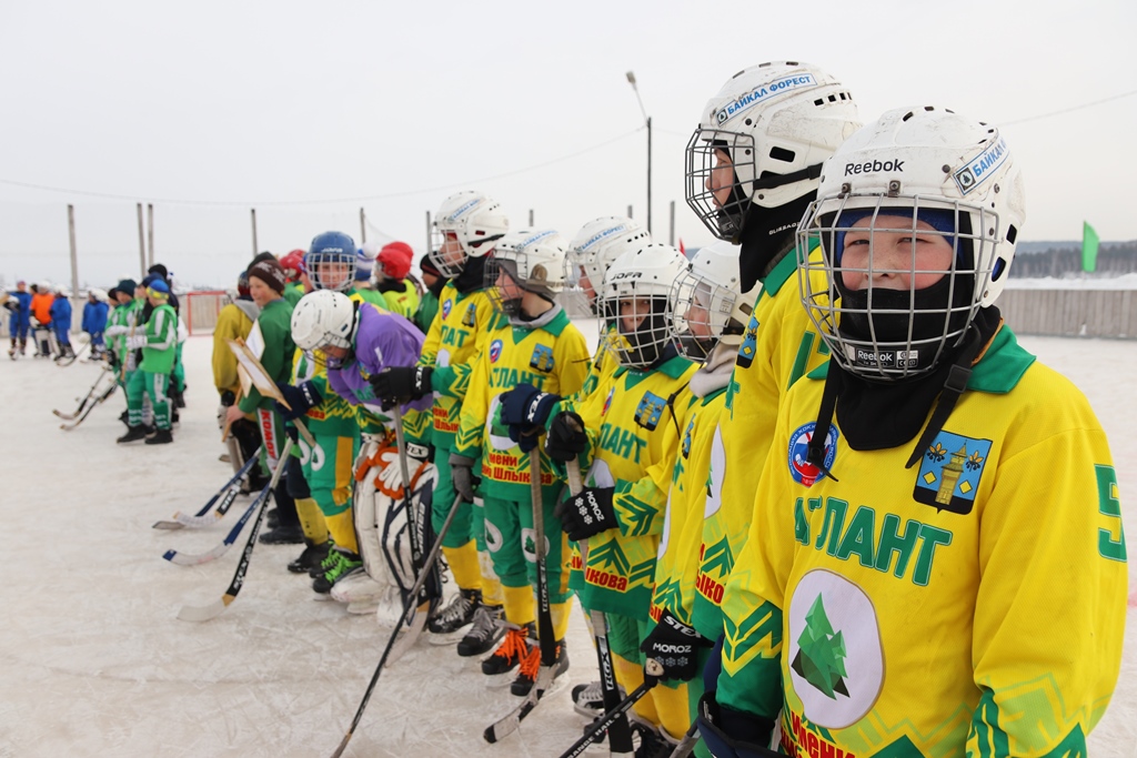 Соревнования по хоккею на кубок мэра Черемховского района среди школьников