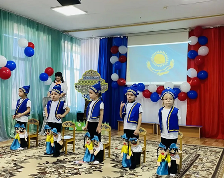 В лесогорском детсаду выросло «Дерево дружбы»