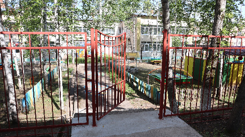 В детском саду № 1 "Лесная полянка" завершились работы по установке нового ограждения