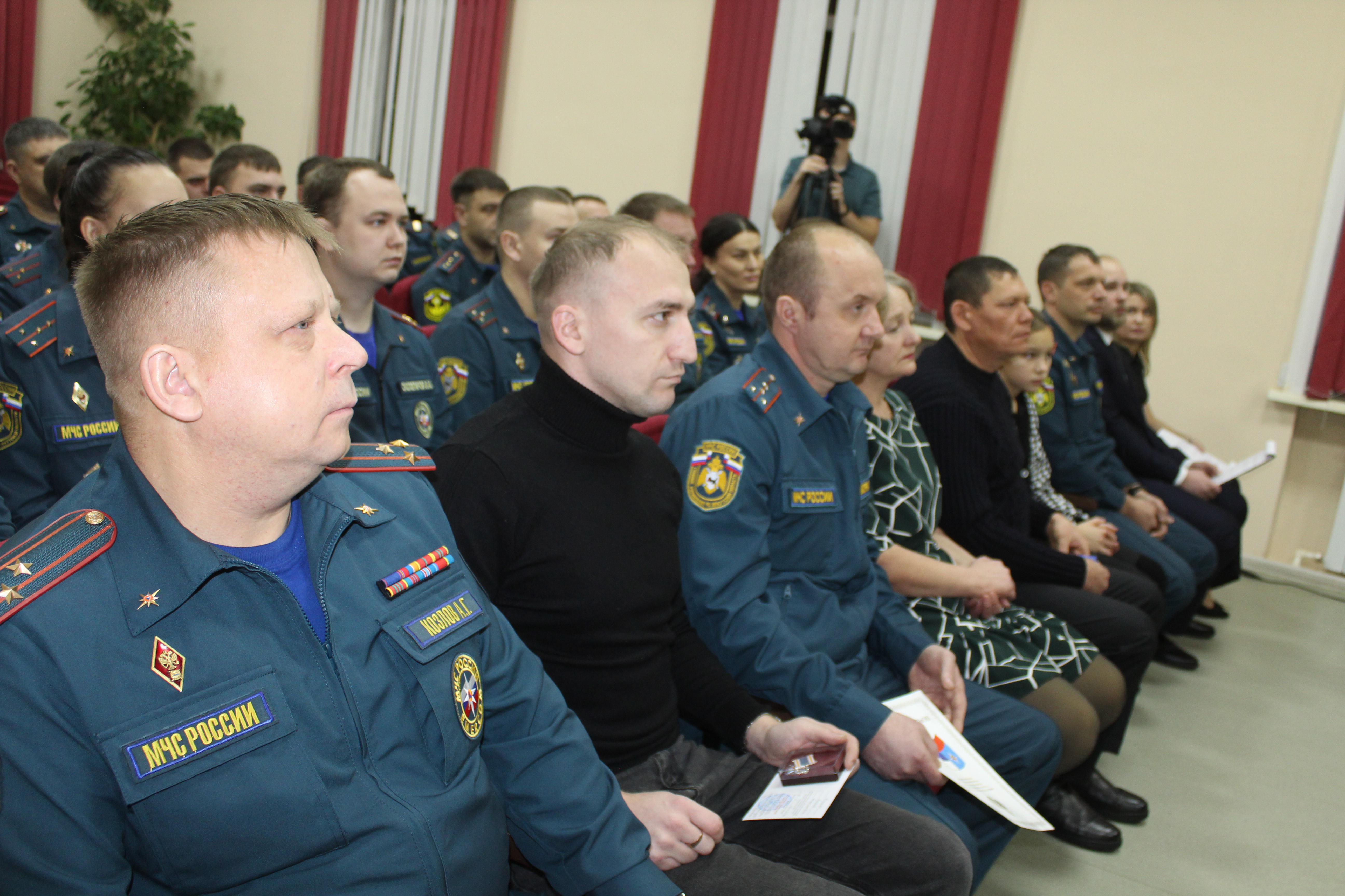 В Тулунском районе вручили ведомственные награды МЧС России