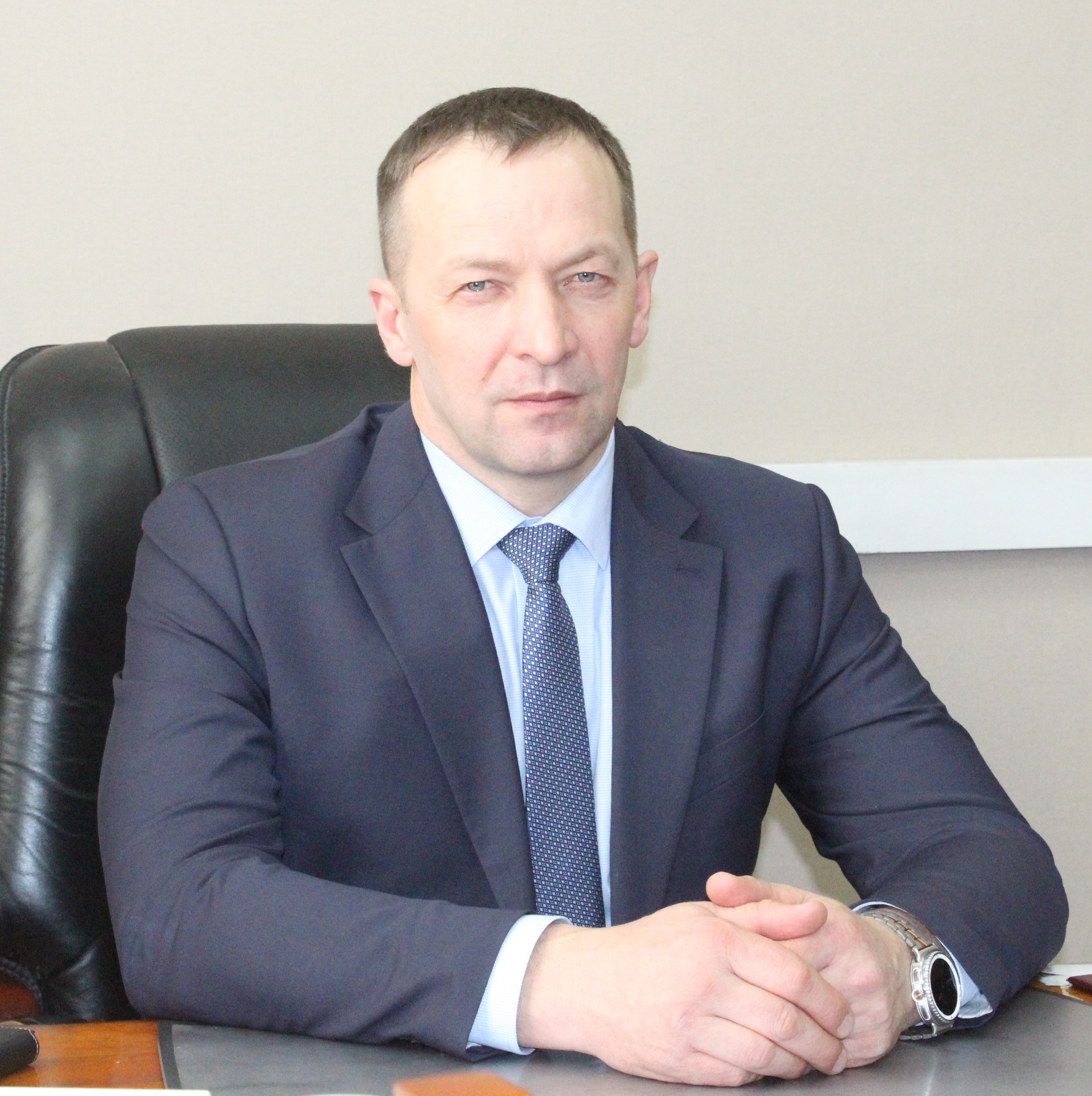 Коллектив администрации Тулунского района поздравляет с Днём рождения временно исполняющего полномочия мэра района Владимира Владимировича Сидоренко!