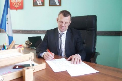 Мэр Тайшетского района А.В. Величко принимает поздравления
