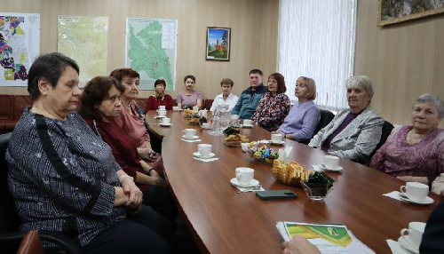 Встреча мэра района с активистами патриотического движения "ZOV Илима" и Нижнеилимского Совета ветеранов войны и труда