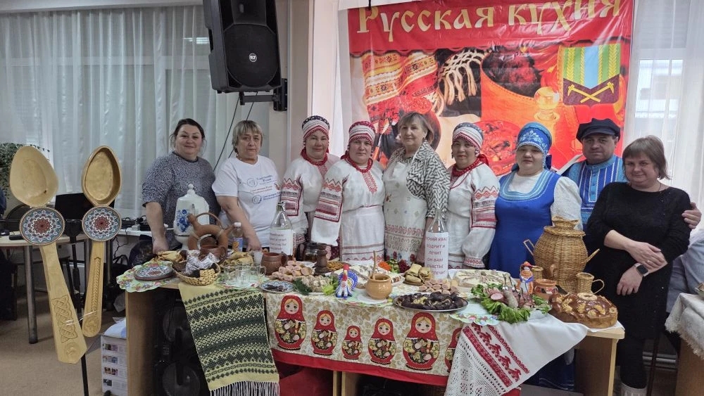 Год единства народов России: «Тулунские хлебосолы» покорили Иркутск