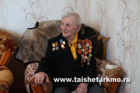 Волонтеры Тайшетского района акции #МыВместе поздравили ветеранов Великой Отечественной войны с Юбилеем Победы