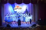 Сводный хор Лазурь исполняет песню Явление ангела пастырям