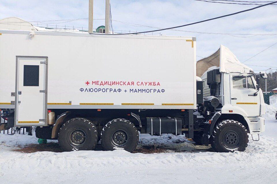 В Чунскую больницу поступил передвижной медицинский комплекс 