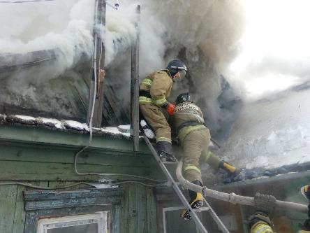 Аномальный мороз провоцирует рост пожаров и гибели в Иркутской области.