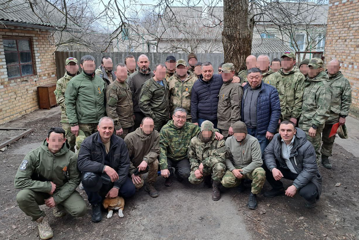 Игорь Кобзев встретился с военнослужащими из Иркутской области в зоне СВО