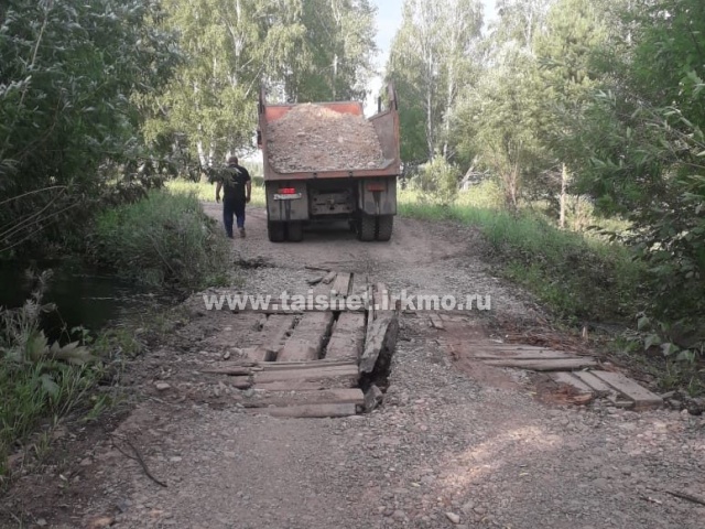 В затопленных муниципальных образованиях Тайшетского района восстанавливают дороги